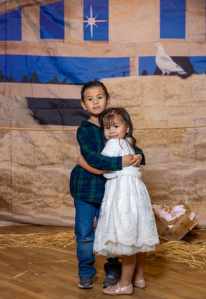 Kids portrait at Christmas party.
