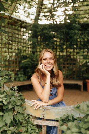 Cute detail shot of Liberty high school senior at Inniswoods Metro Park.