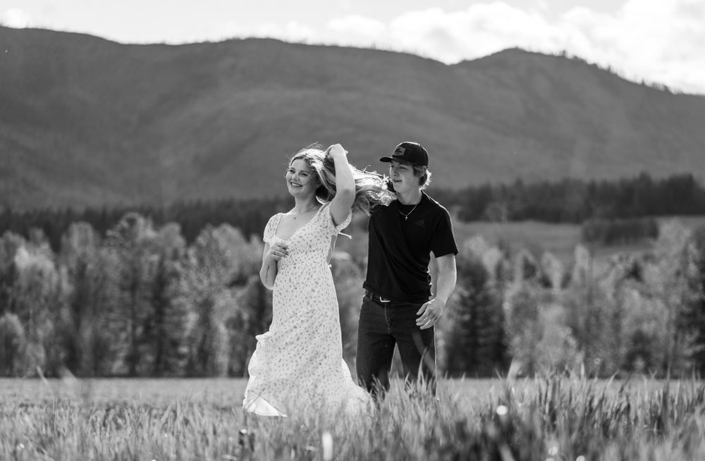 Kayleigh Seibel Photography - Salmon Arm BC - Engagement Photography