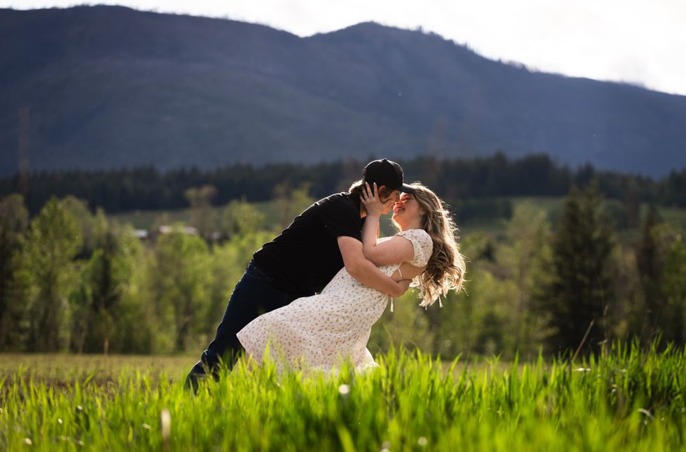 Kayleigh Seibel Photography - Salmon Arm BC - Engagement Photography
