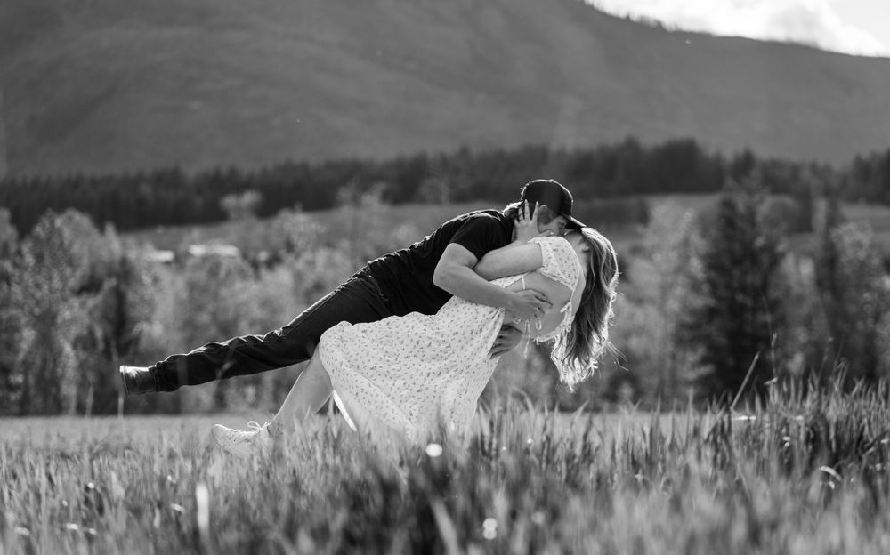 Kayleigh Seibel Photography - Salmon Arm BC - Engagement Photography