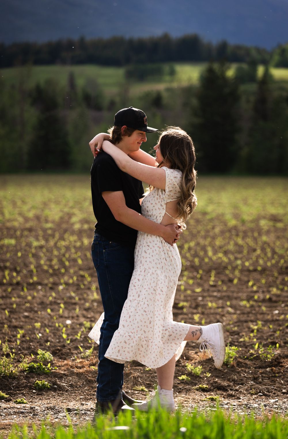 Kayleigh Seibel Photography - Salmon Arm BC - Engagement Photography
