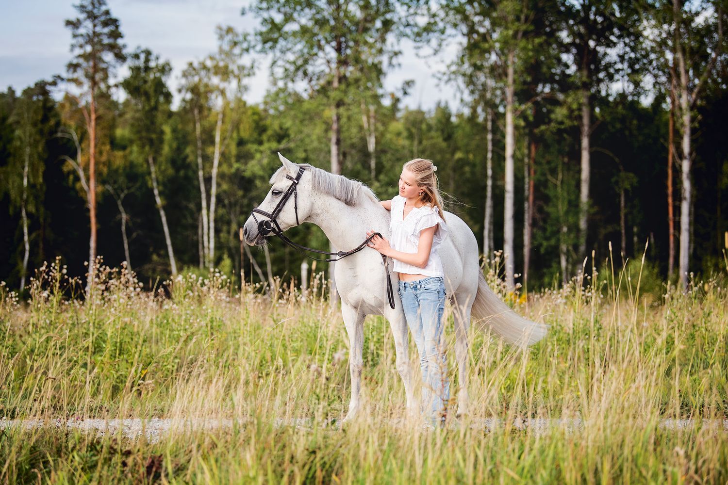 Horse, dress
