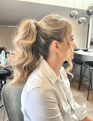 #ponytails #hollywoodponytails #highpony #weddinghairstyles