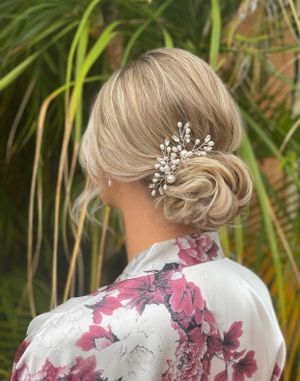 #upstyles #weddinghair #hairinspo #hairbuns #bridalhair