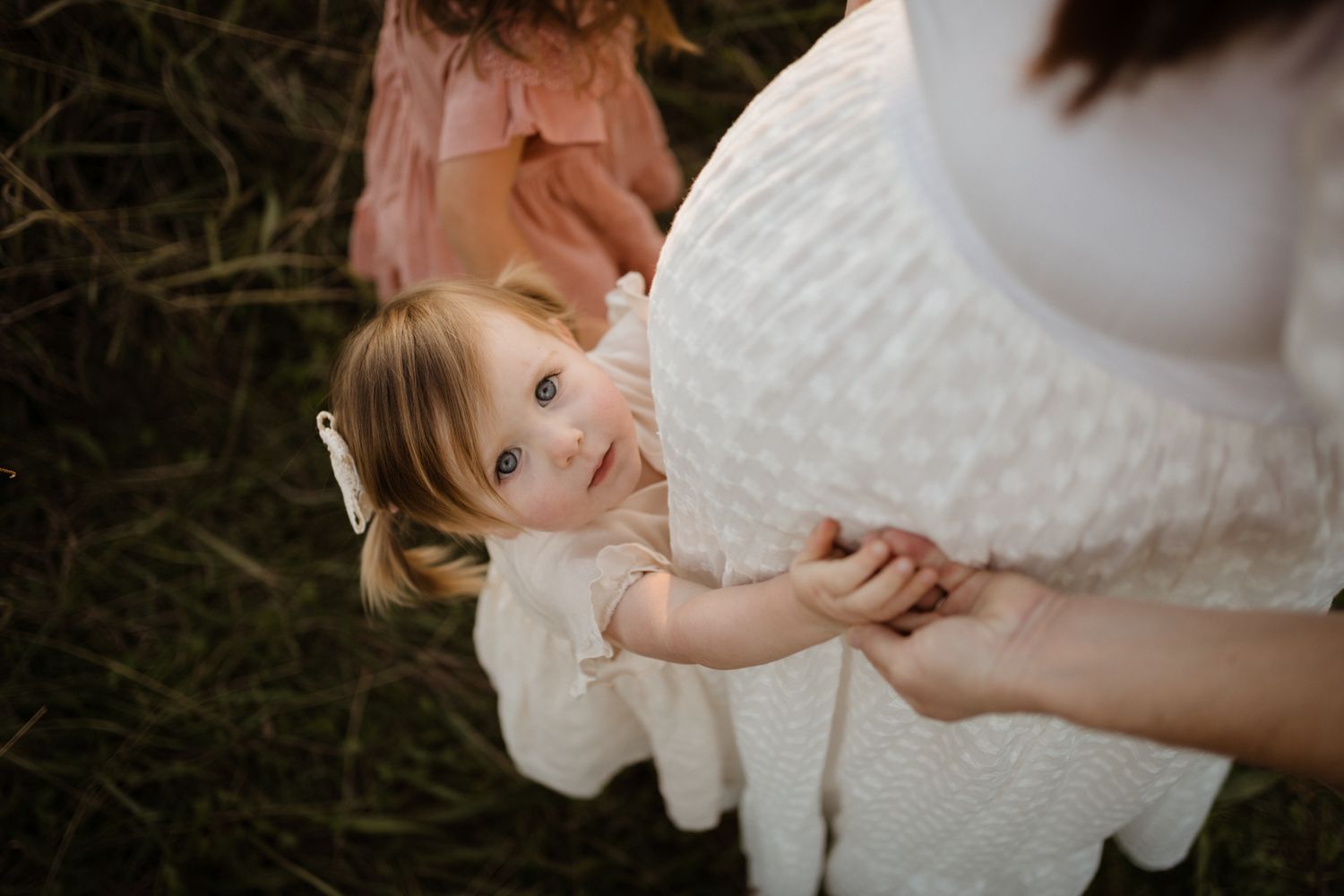Maternity session with toddlers