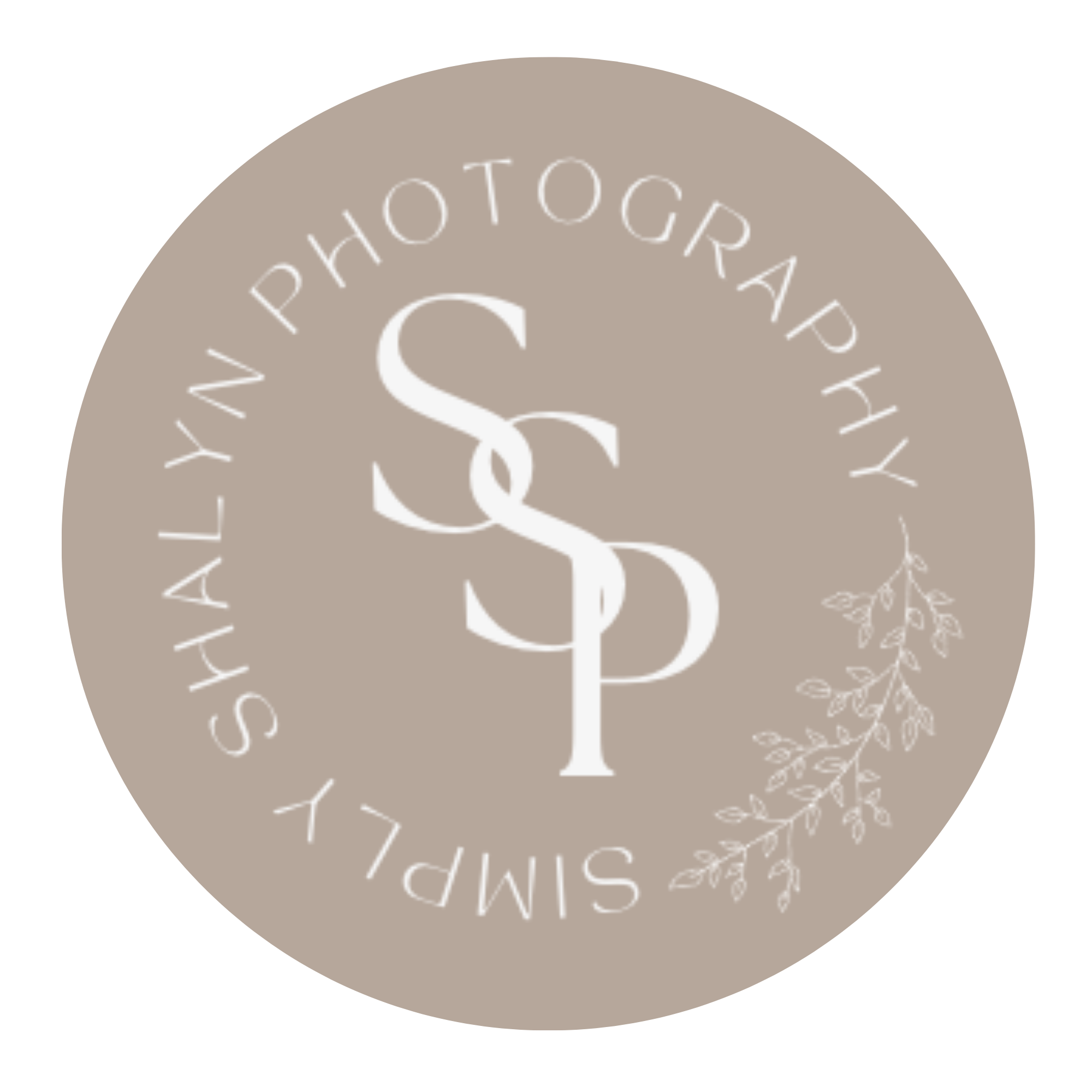 Simply Shalyn Photography logo image