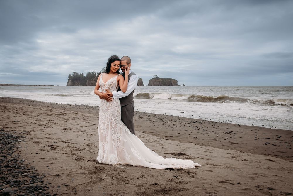 Charlotte Ann Photography - Weddings, Elopements, & Twilight Inspired Wedding Photography. Pacific Northwest, Forks, Washington Photographer