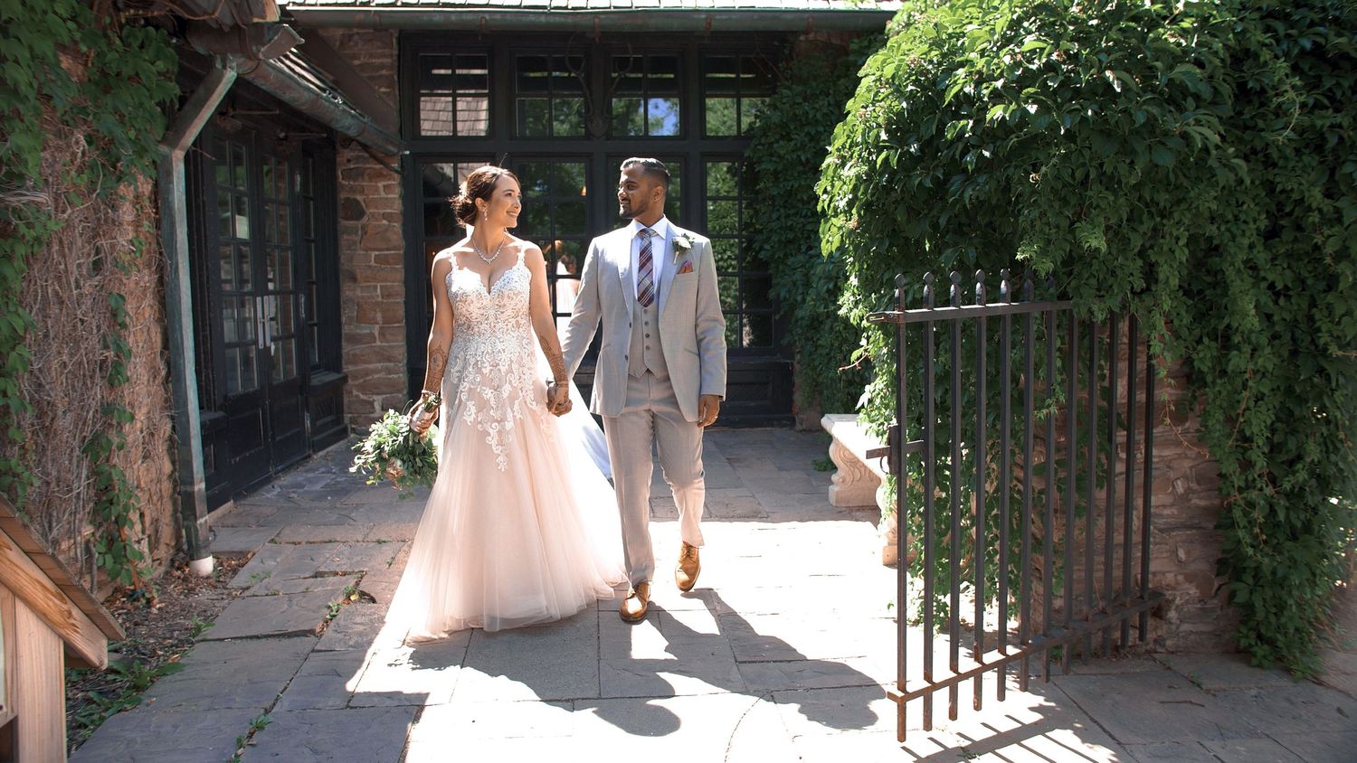Toronto Wedding Photographer at Old Mill Toronto