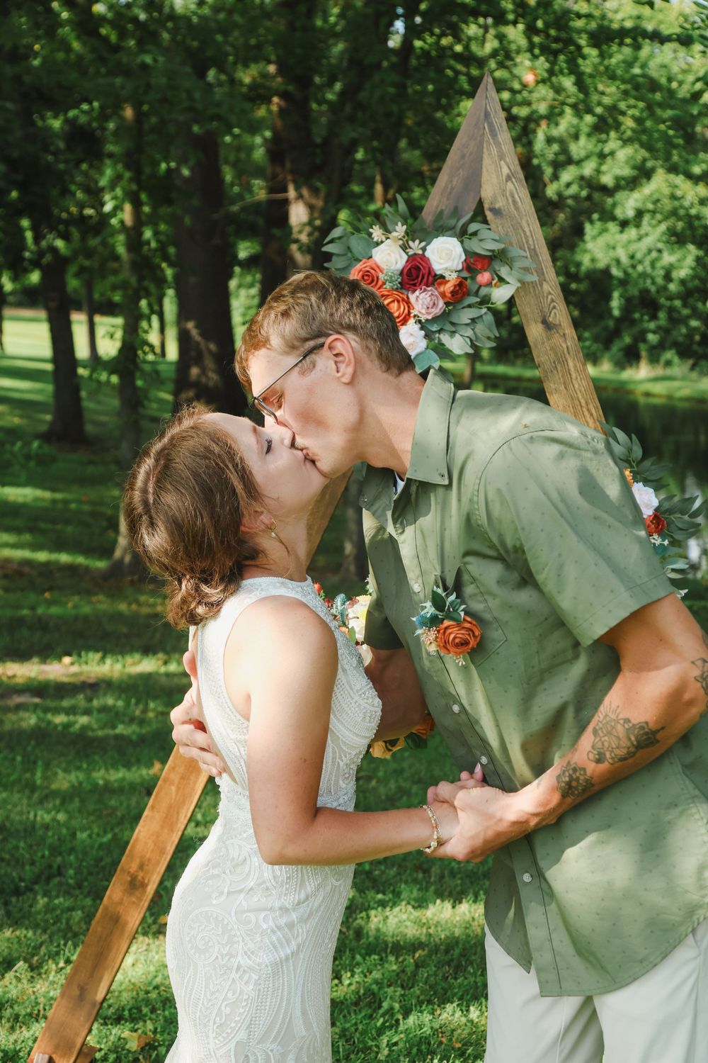 wedding kiss
