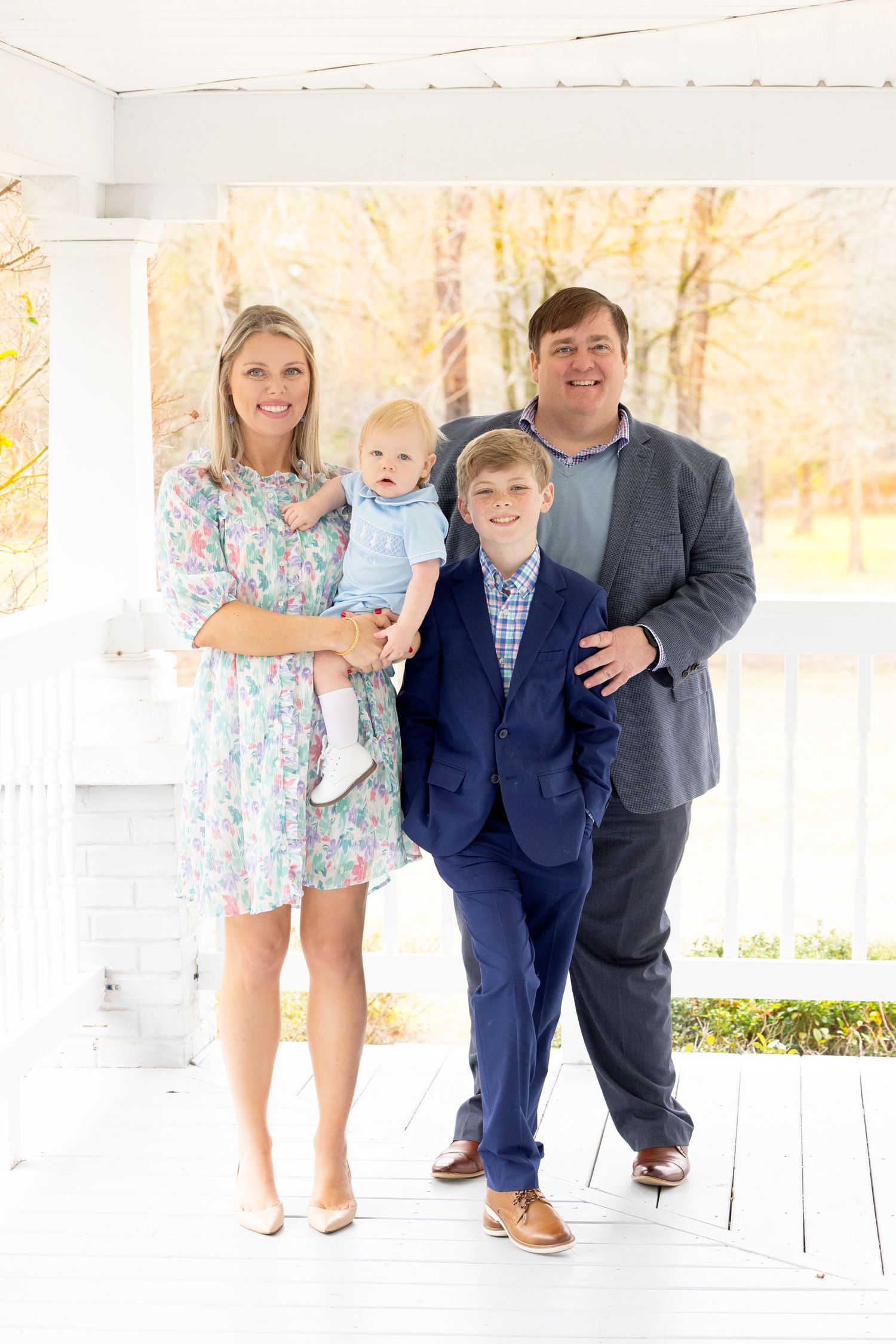 Meredith Rowlen is an award winning Childrens Photographer in Birmingham AL with over 20 years of photography experience.