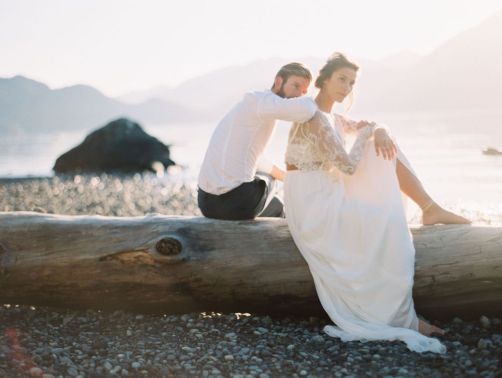couple photos, outdoor engagement, natural photography