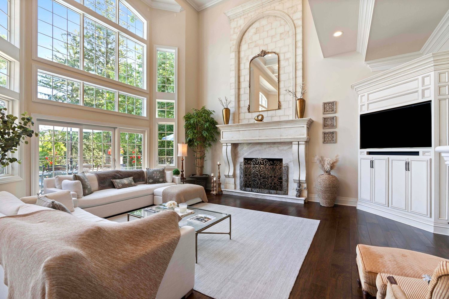 Tailored real estate media solutions for increased property exposure