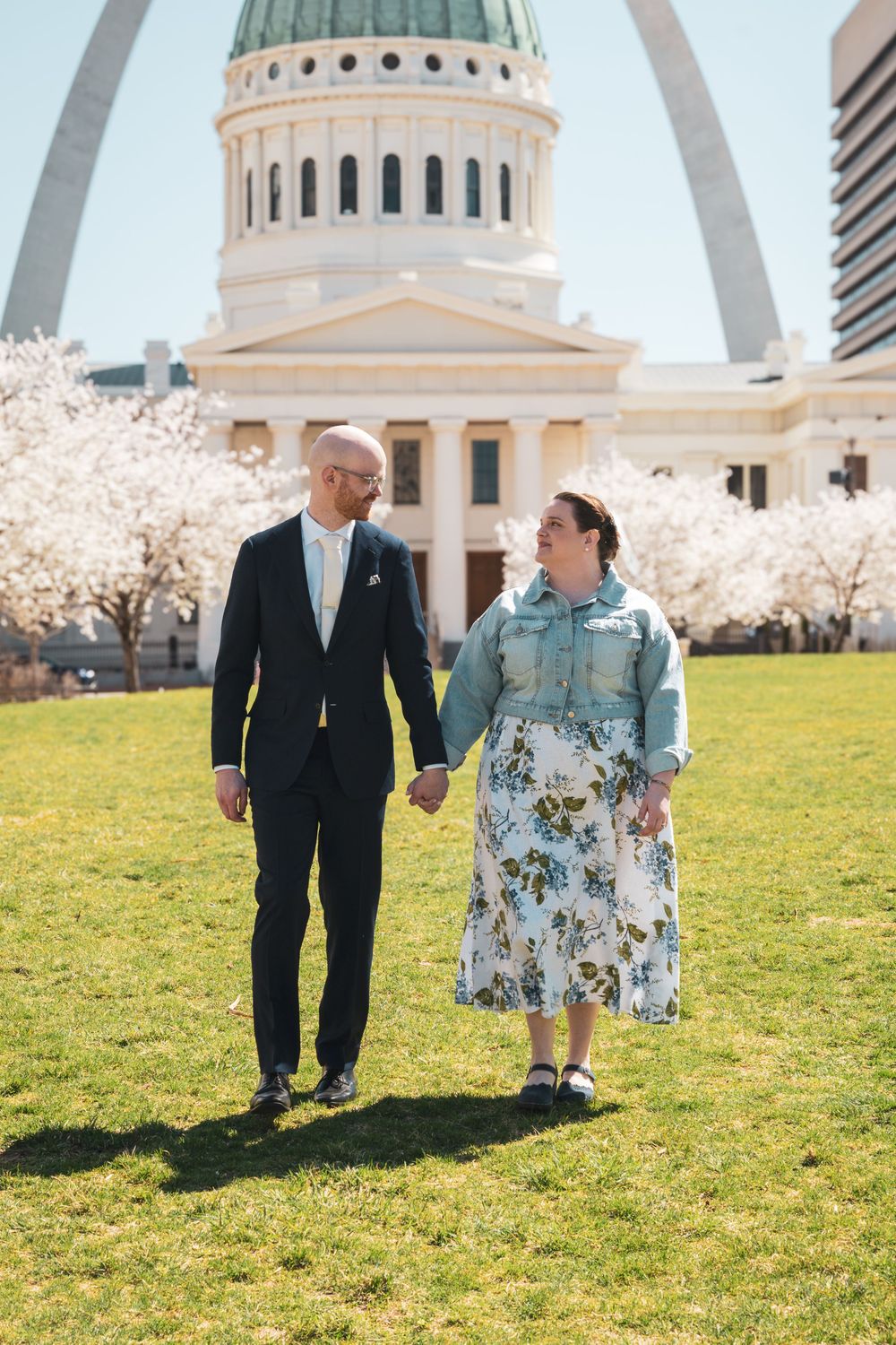 downtown saint Louis photographer, arch, courthouse wedding
