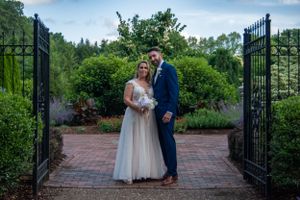 New England wedding and lifestyle photographer.  The Golden Hour Photography Co Wedding Photography

wickham park manchester ct