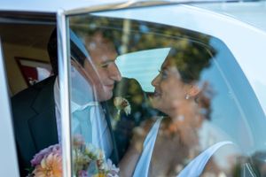 New England wedding and lifestyle photographer.  The Golden Hour Photography Co Wedding Photography

antique car ct wedding couple