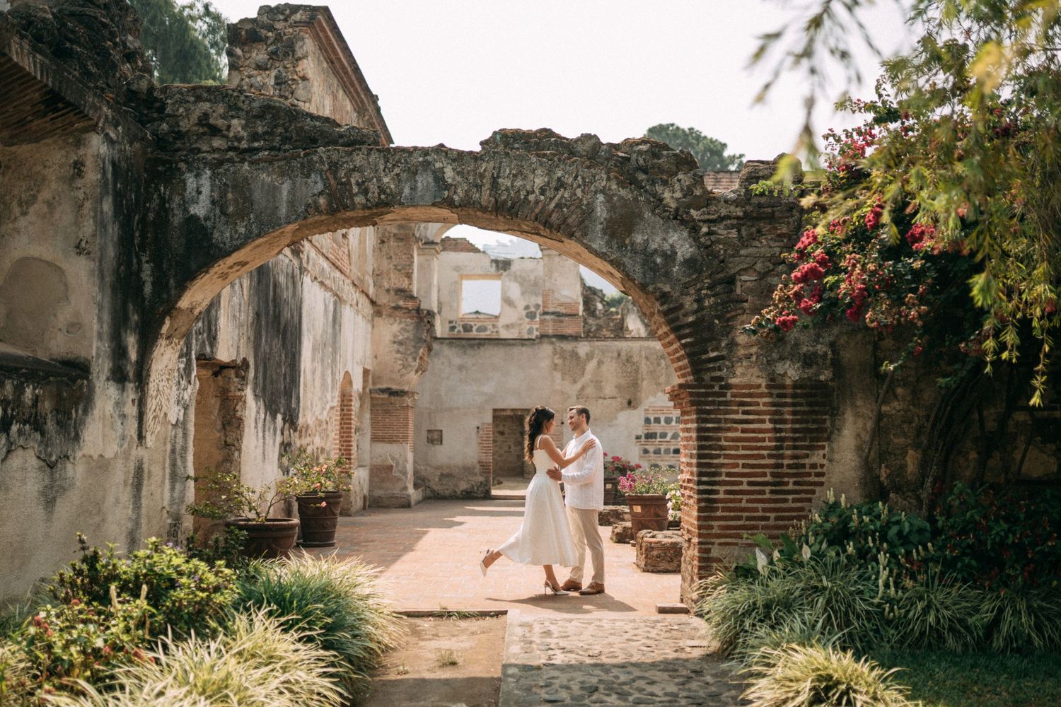 Luxury editorial destination wedding photographer in Antigua Guatemala