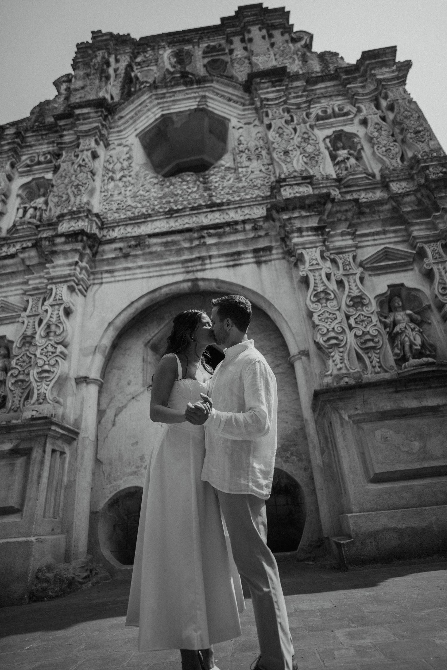 Luxury editorial destination wedding photographer in Antigua Guatemala