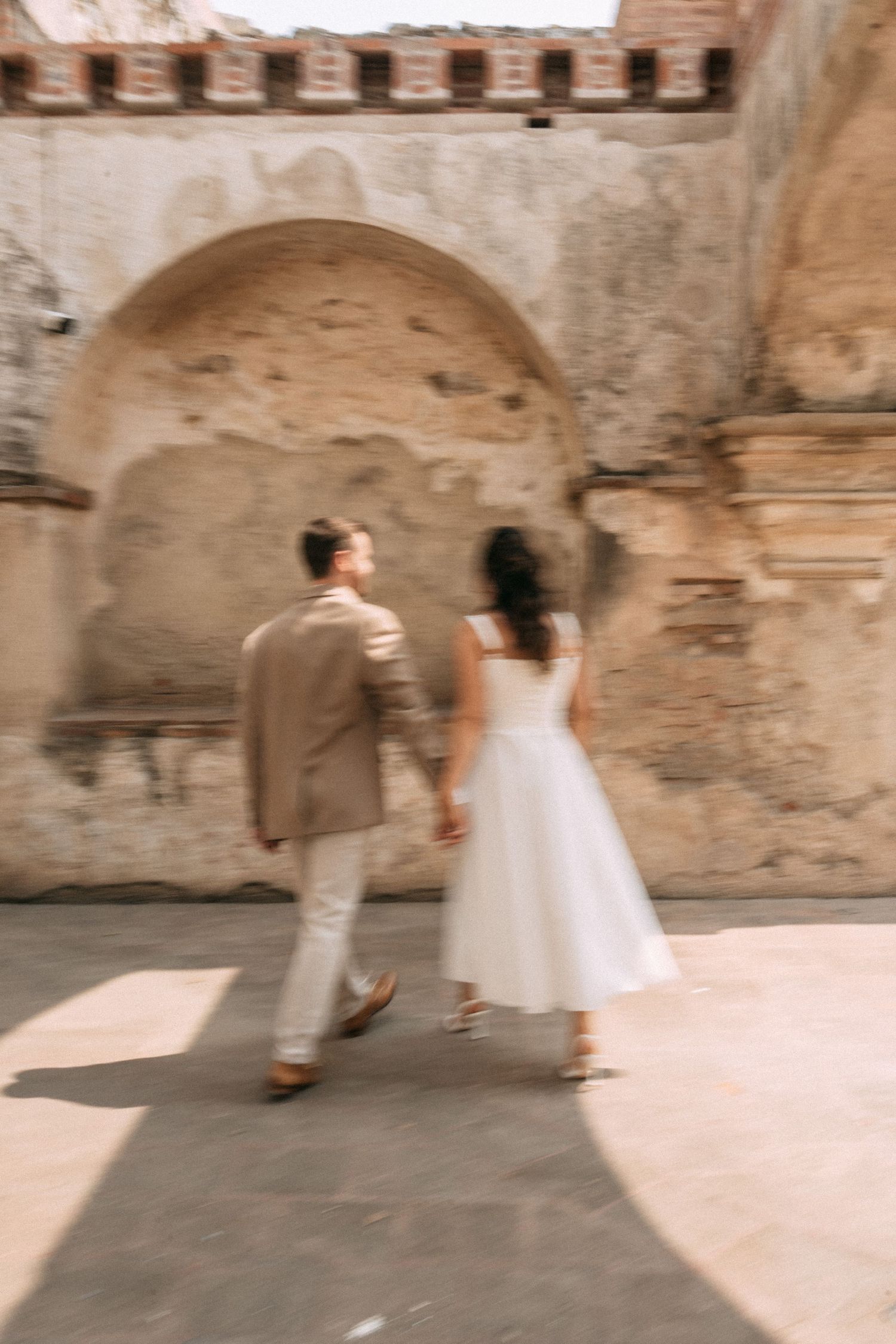 Luxury editorial destination wedding photographer in Antigua Guatemala