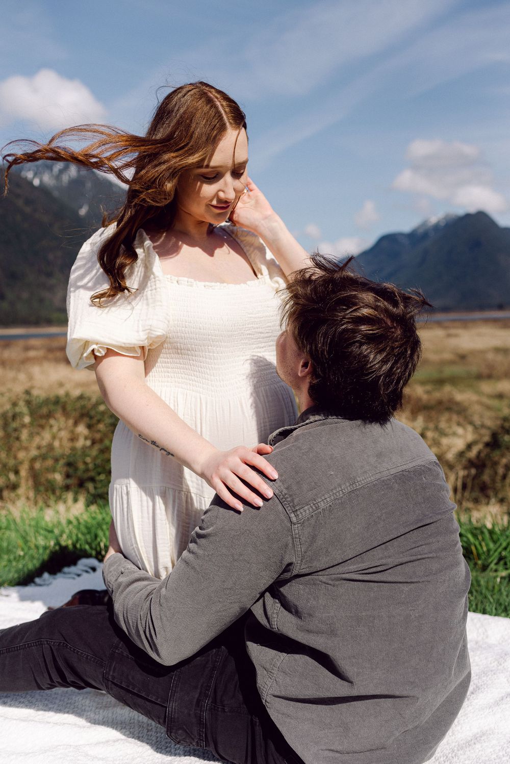 Professional BC photographer based in Langley, providing natural, beautiful maternity photo sessions in Surrey, White Rock, and the Lower Ma