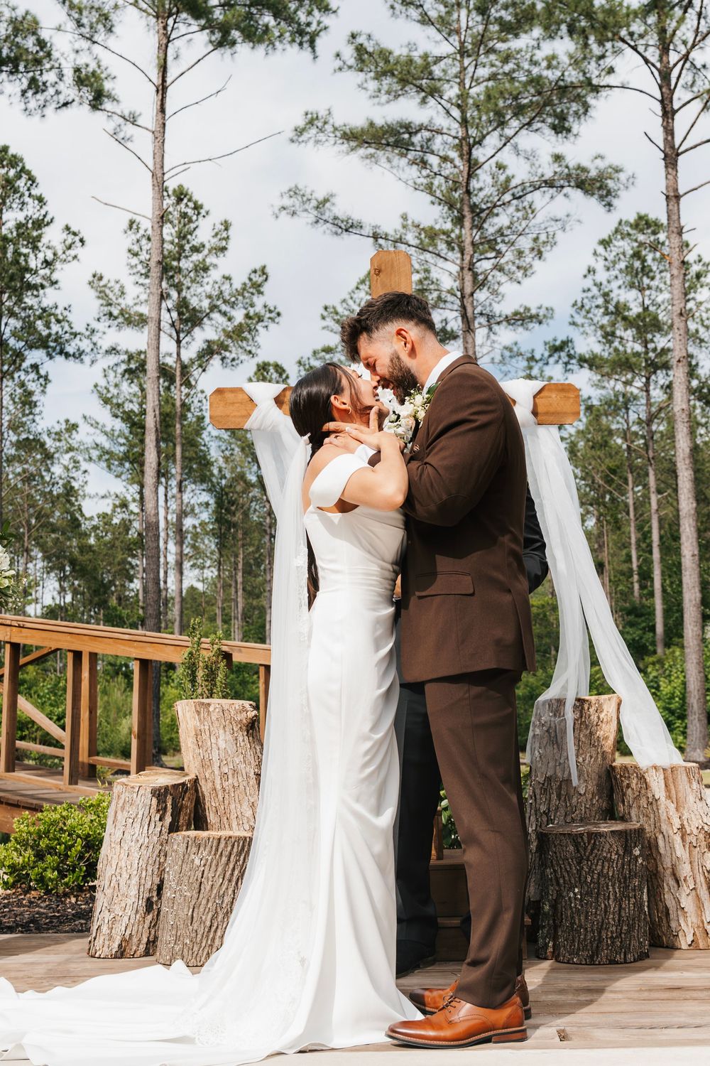 Jacksonville Wedding Photographer. Wilmington Wedding Photographer. Emerald Isle Photographer. Timberlee Farms Venue Photography. NC Wedding