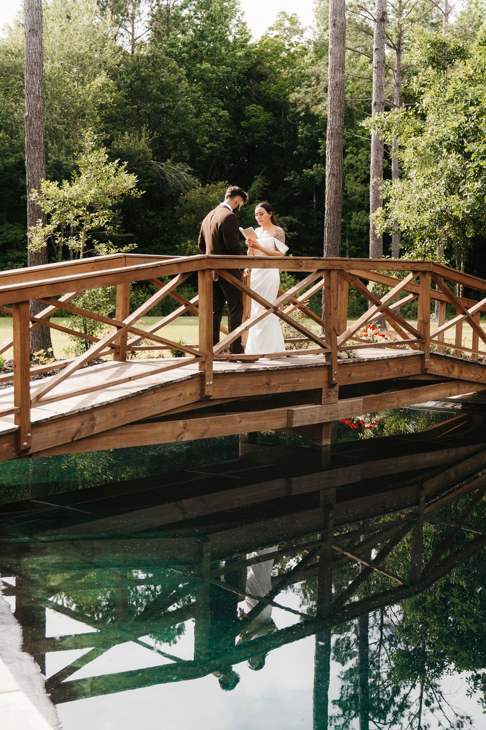 Jacksonville Wedding Photographer. Wilmington Wedding Photographer. Emerald Isle Photographer. Timberlee Farms Venue Photography. NC Wedding