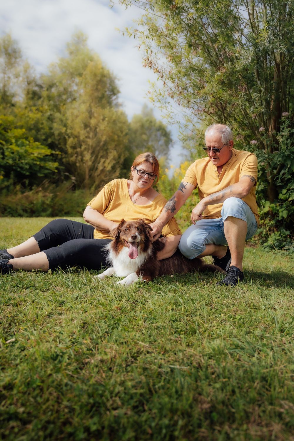 Portrait de Bella et ses maîtres, séance photo qui leur a été offerte pour noël. Un joli moment sous le soleil du nord