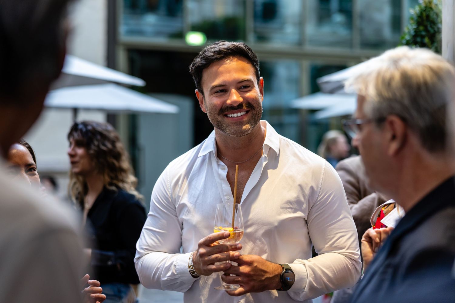 Networking event photography Paris — Parisian Photographers
