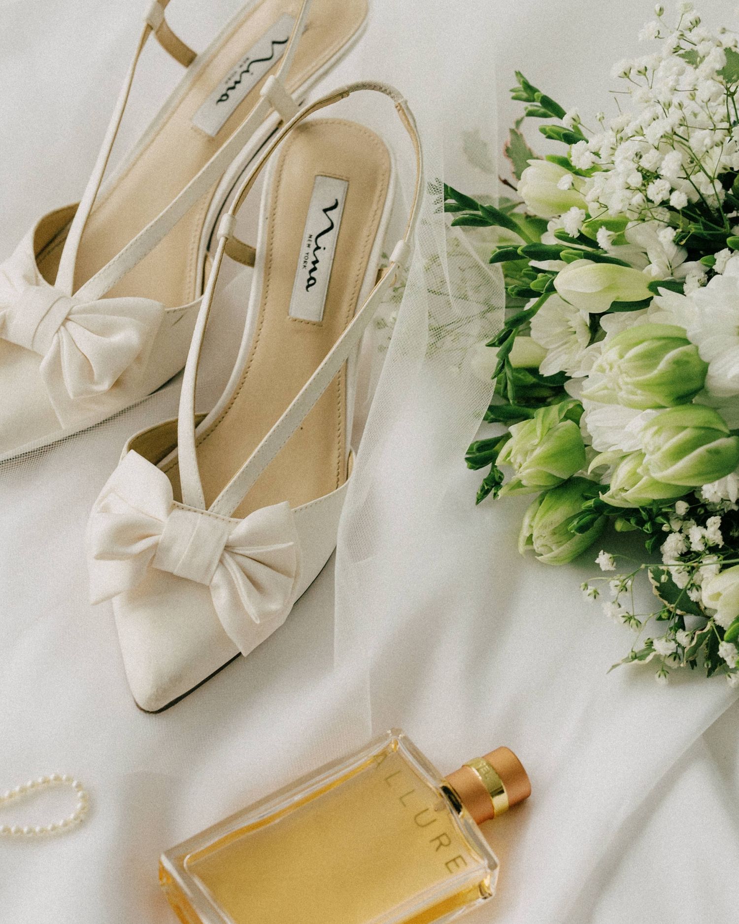 Wedding details by Gold coast wedding photographer