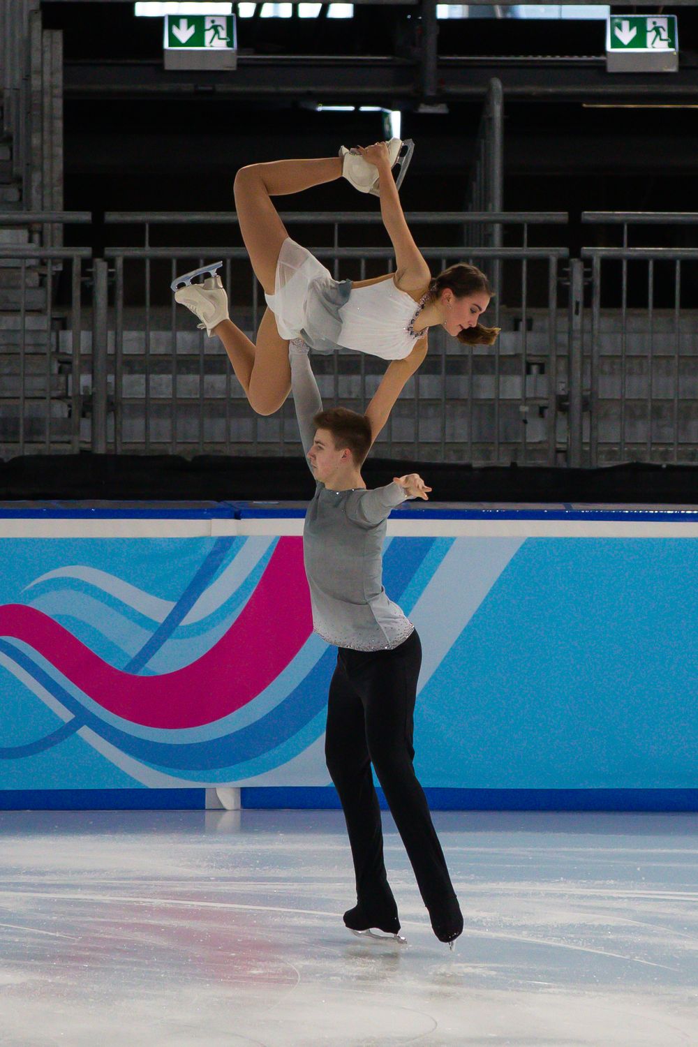 Youth Olympic Games YOG 2020, Lausanne, Switzerland
Couple figure skaters
Sandra DAENGELI, impacts.photo, @sdaengeli, @impacts.photo