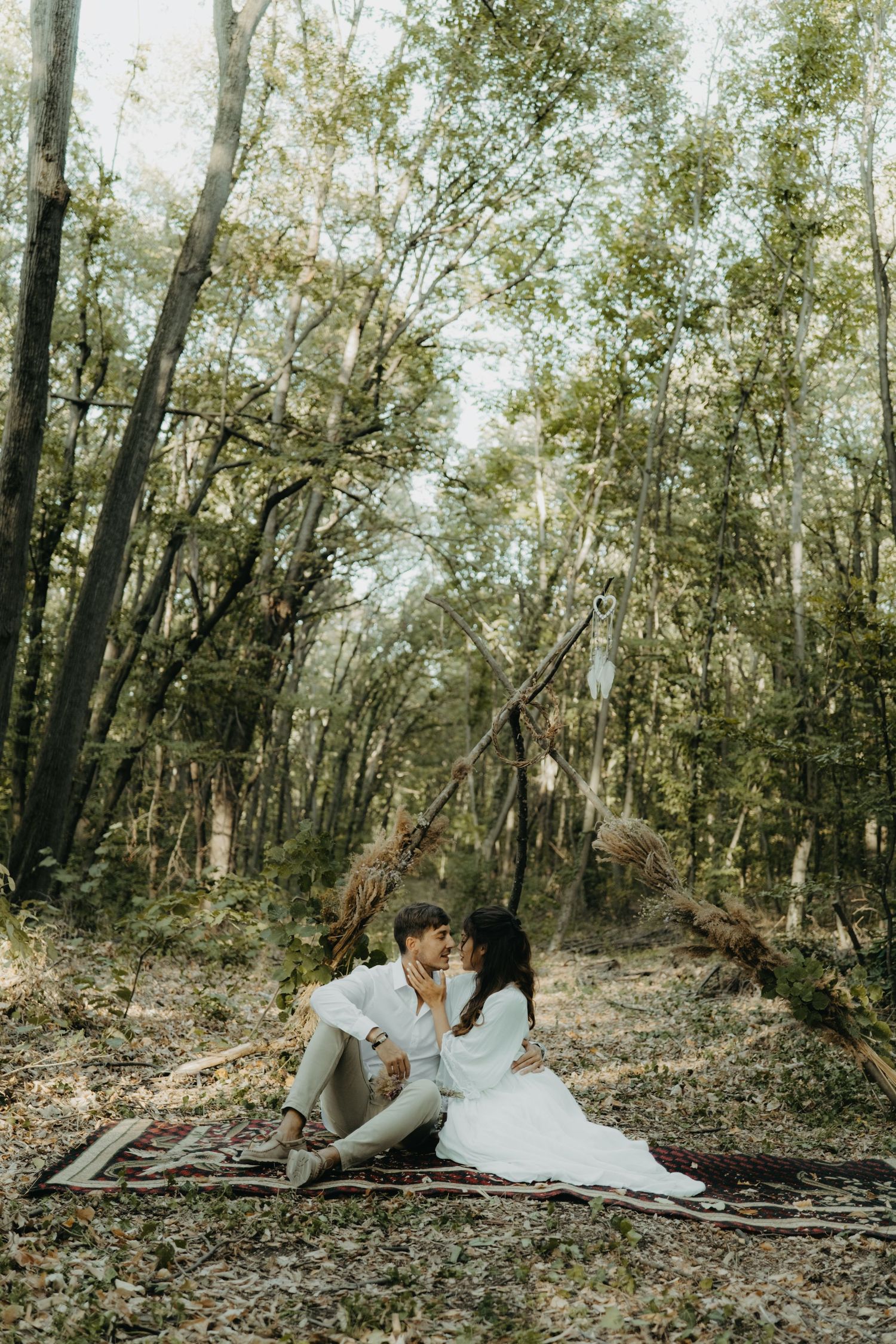 Спокойствие сред горите на България. Bulgarian forest Elopement decorations. Горска сватба в Образцов Чифлик