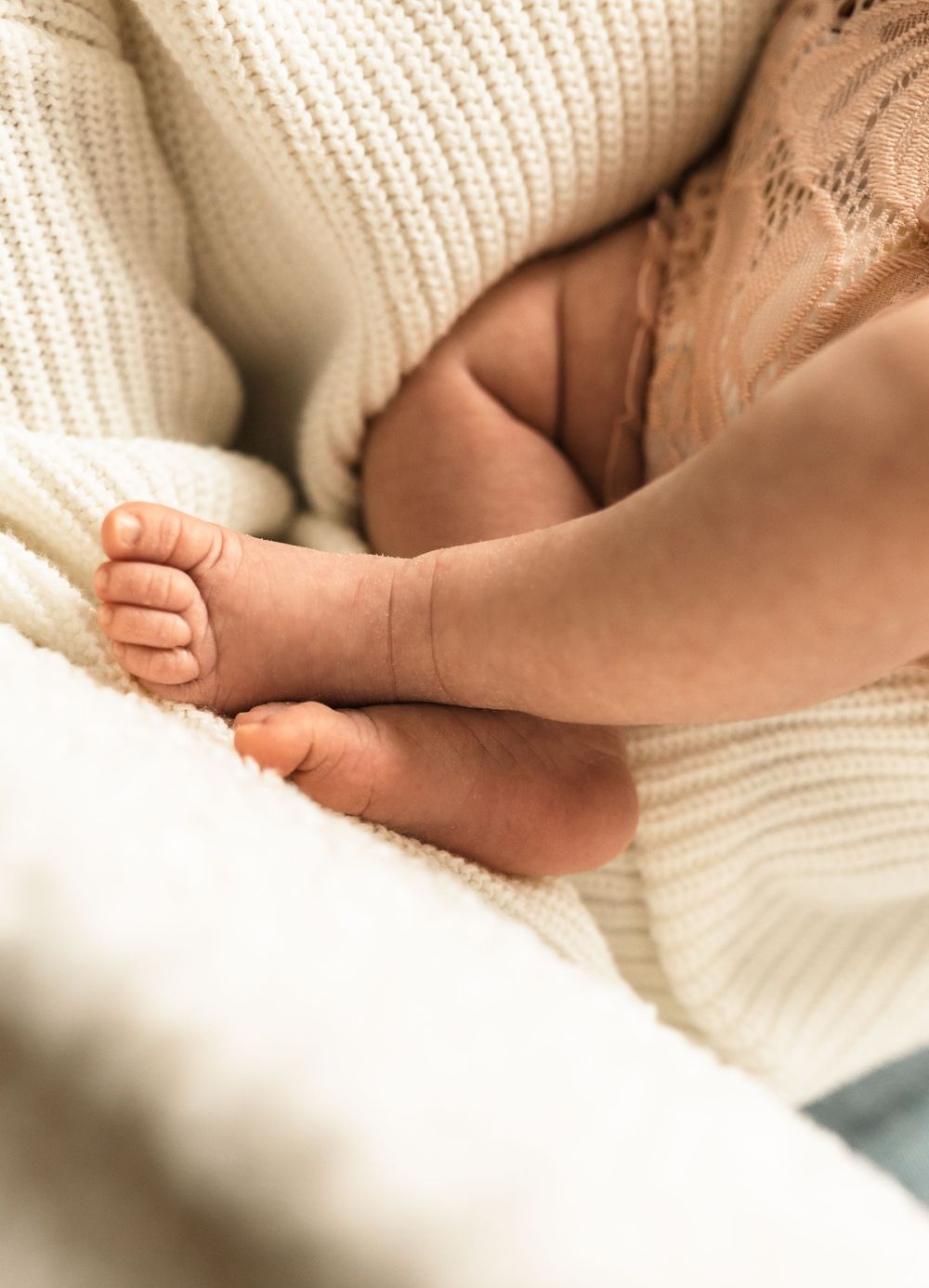 newborn photography at home session baby details feet