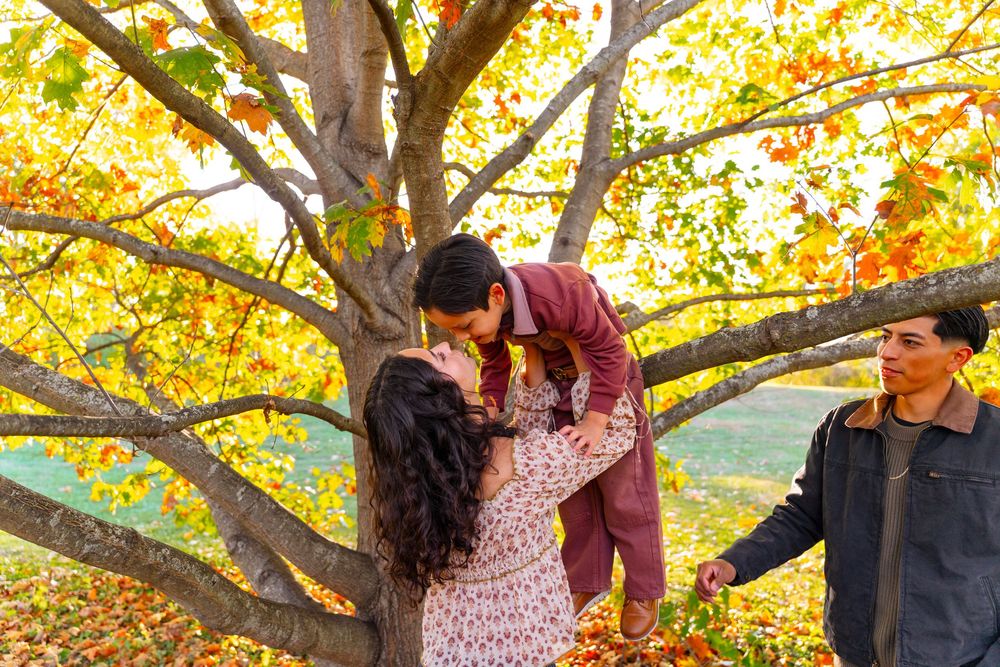 Beautiful Autumn Family Portraits