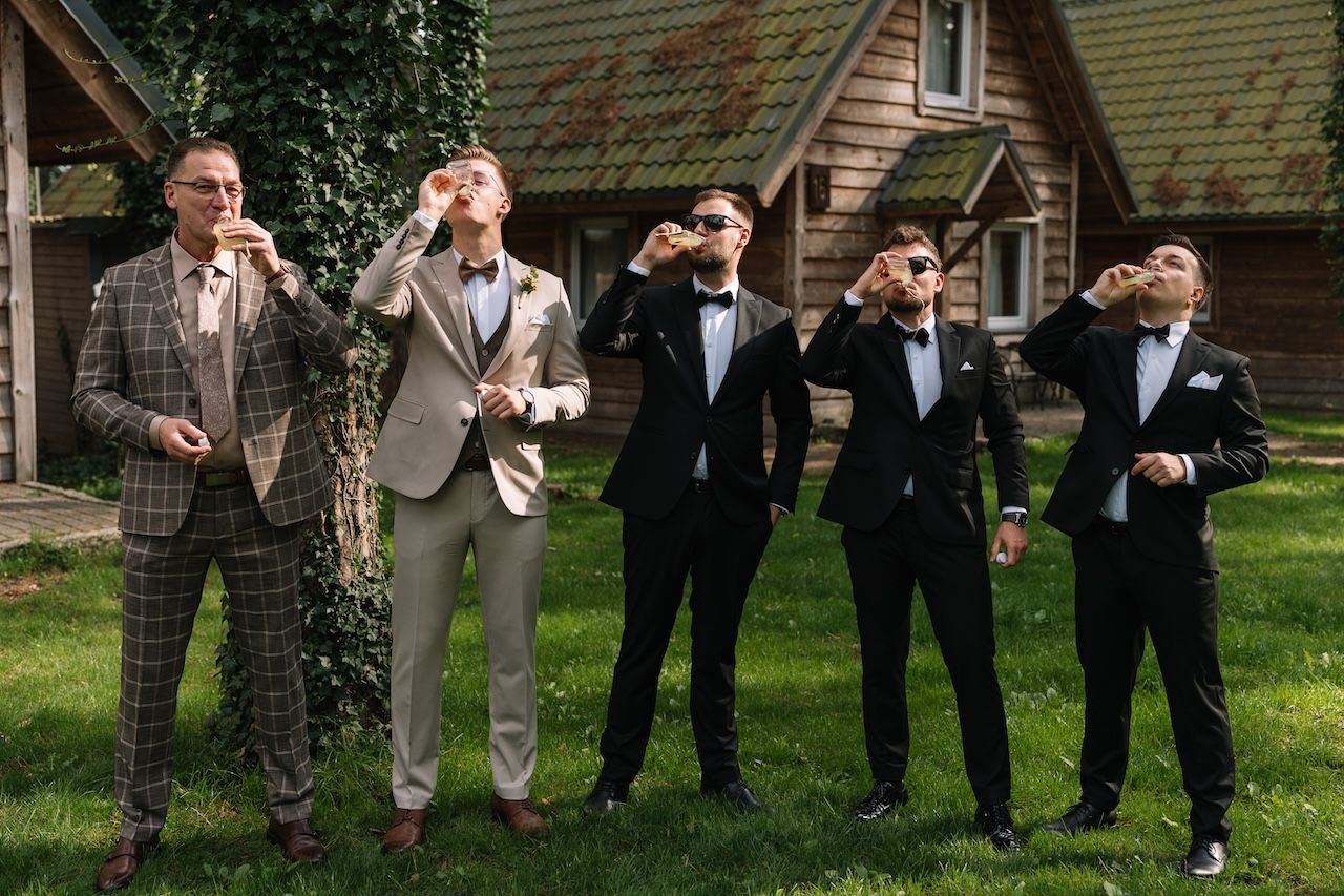 Fotograf ślubny Poznań – przygotowania pana młodego