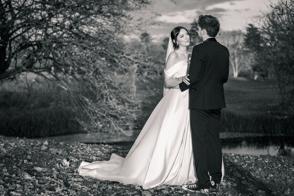 COUPLE PORTRAITS   NORFOLK WEDDING DUNSTON HALL NORWICH BLACK TIE WEDDING