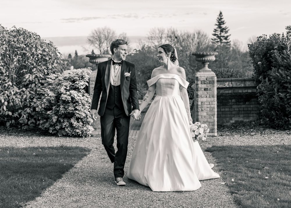 COUPLE PORTRAITS   NORFOLK WEDDING DUNSTON HALL NORWICH BLACK TIE WEDDING