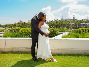 Tampa Riverwalk, Downtown Tampa Elopement photo session with BE Jazy Photography-Tampa Bay Photographer-Elopement-Courthouse wedding