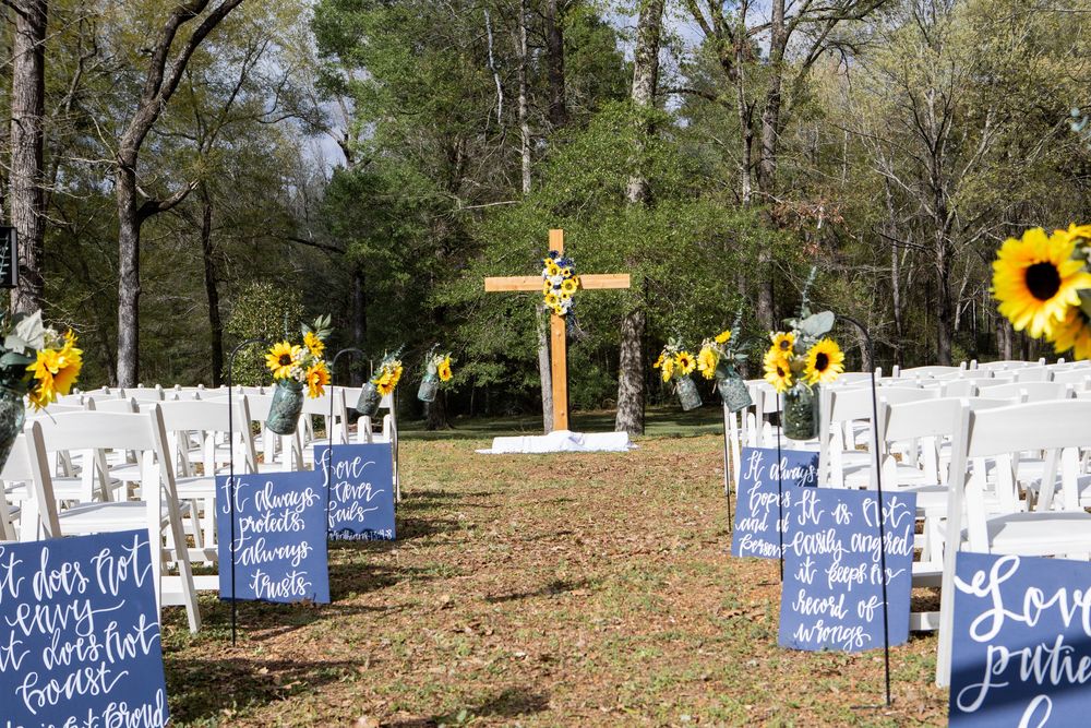Light, real-life photography by Brianna Alvis in Lufkin, TX — preserving life’s most meaningful memories across East Texas.