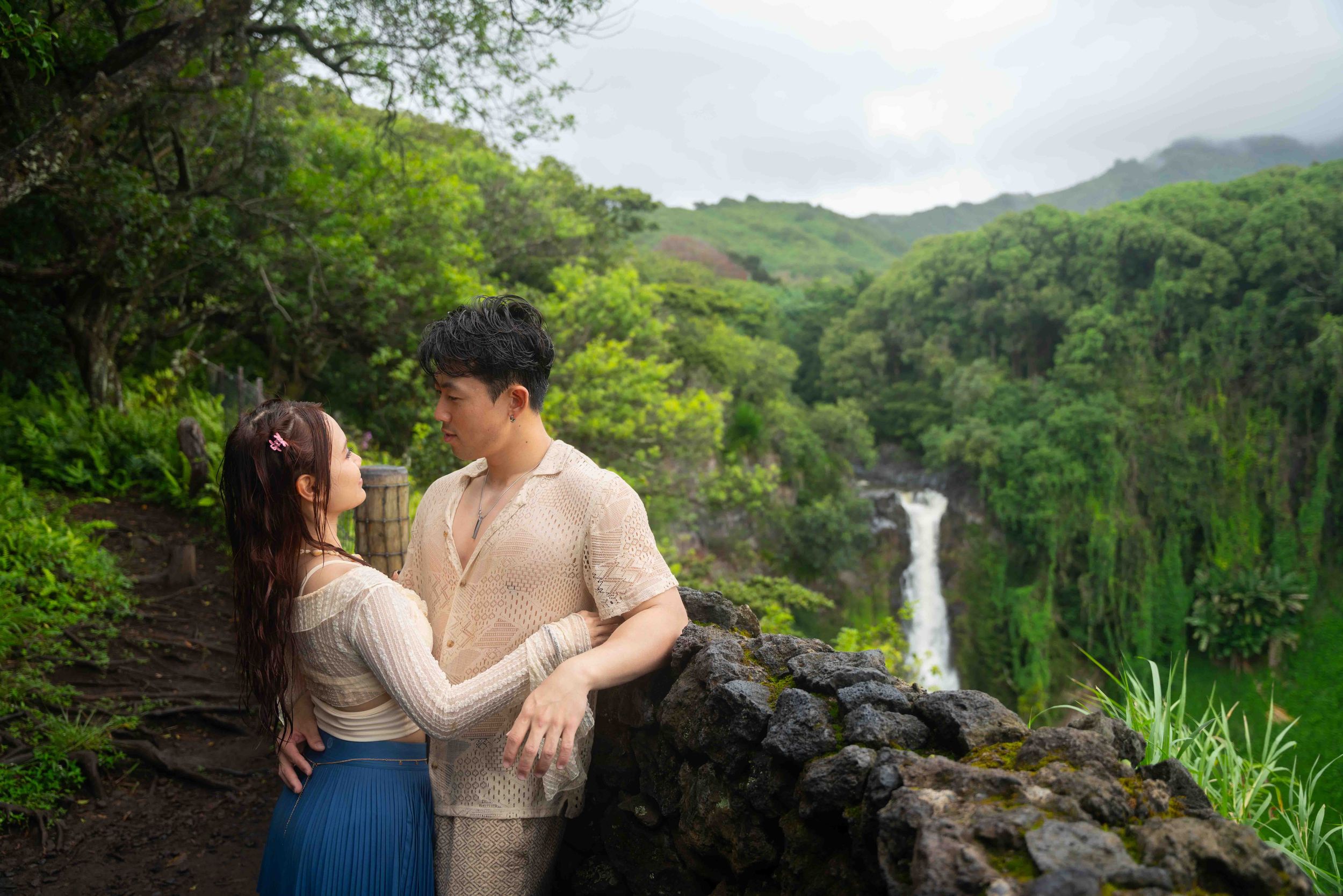 Proposal engagement couple jungle photo on Maui Hawaii