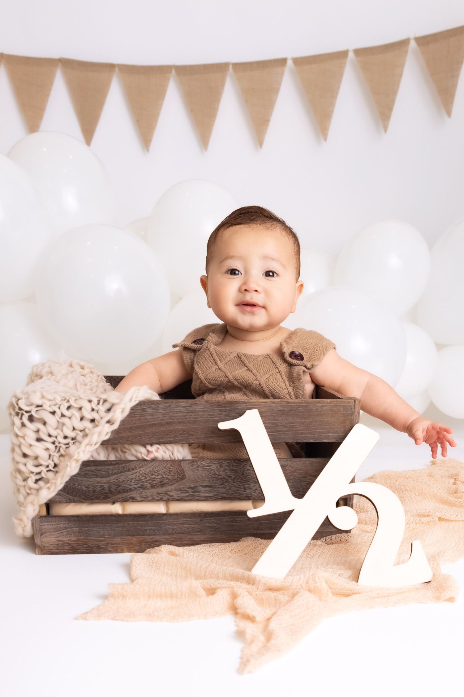 best Long Island cake smash photographer, Long Island birthday photographer, Long Island first birthday photo shoot, first birthday photos
