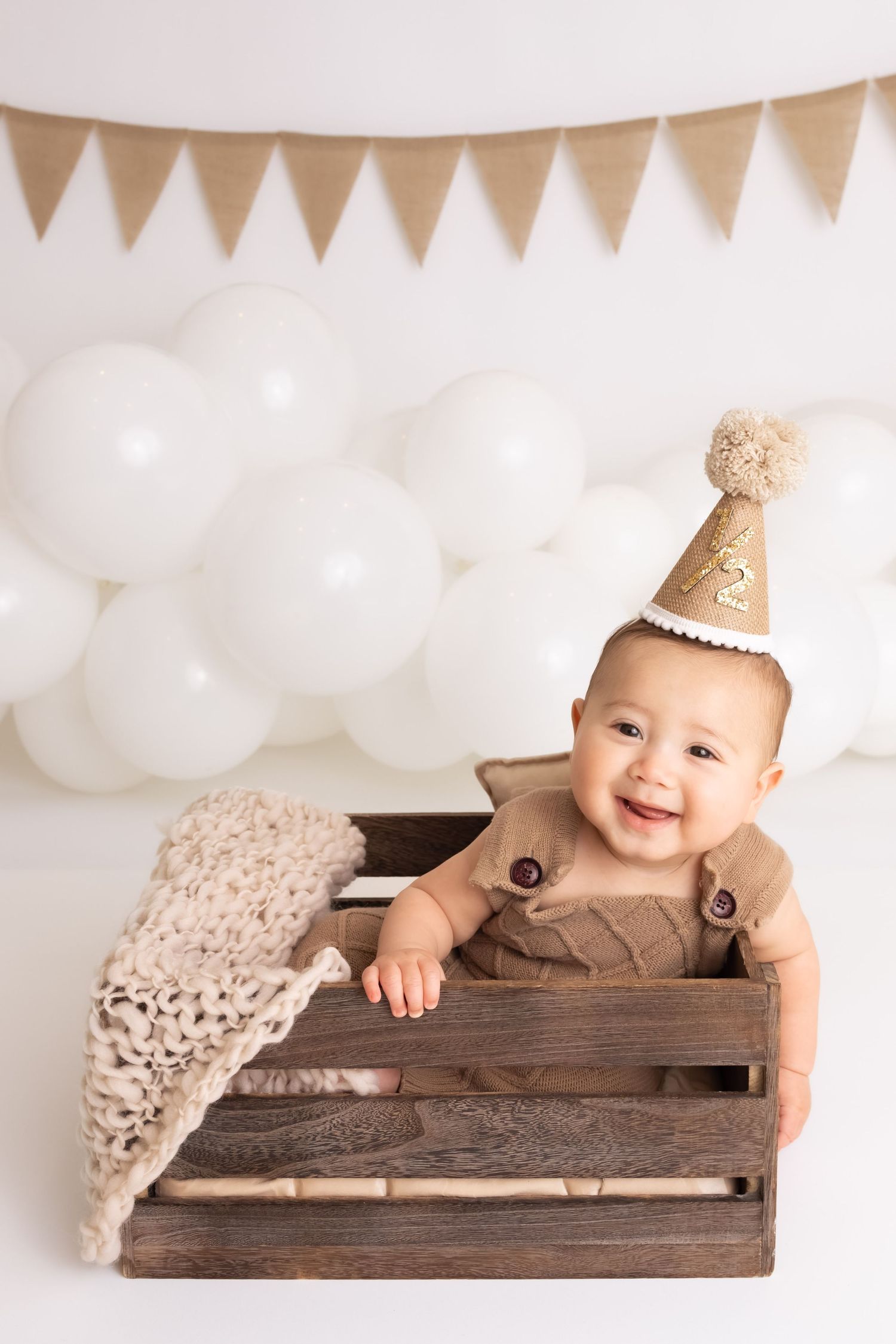 best Long Island cake smash photographer, Long Island birthday photographer, Long Island first birthday photo shoot, first birthday photos