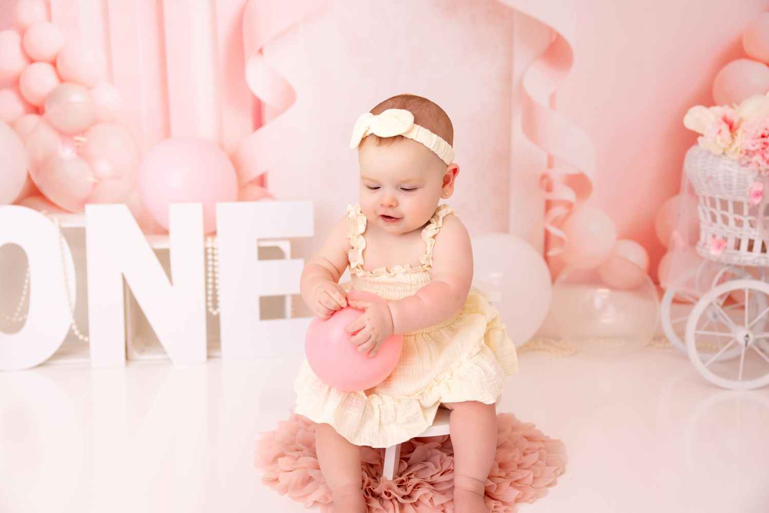 best Long Island cake smash photographer, Long Island birthday photographer, Long Island first birthday photo shoot, first birthday photos