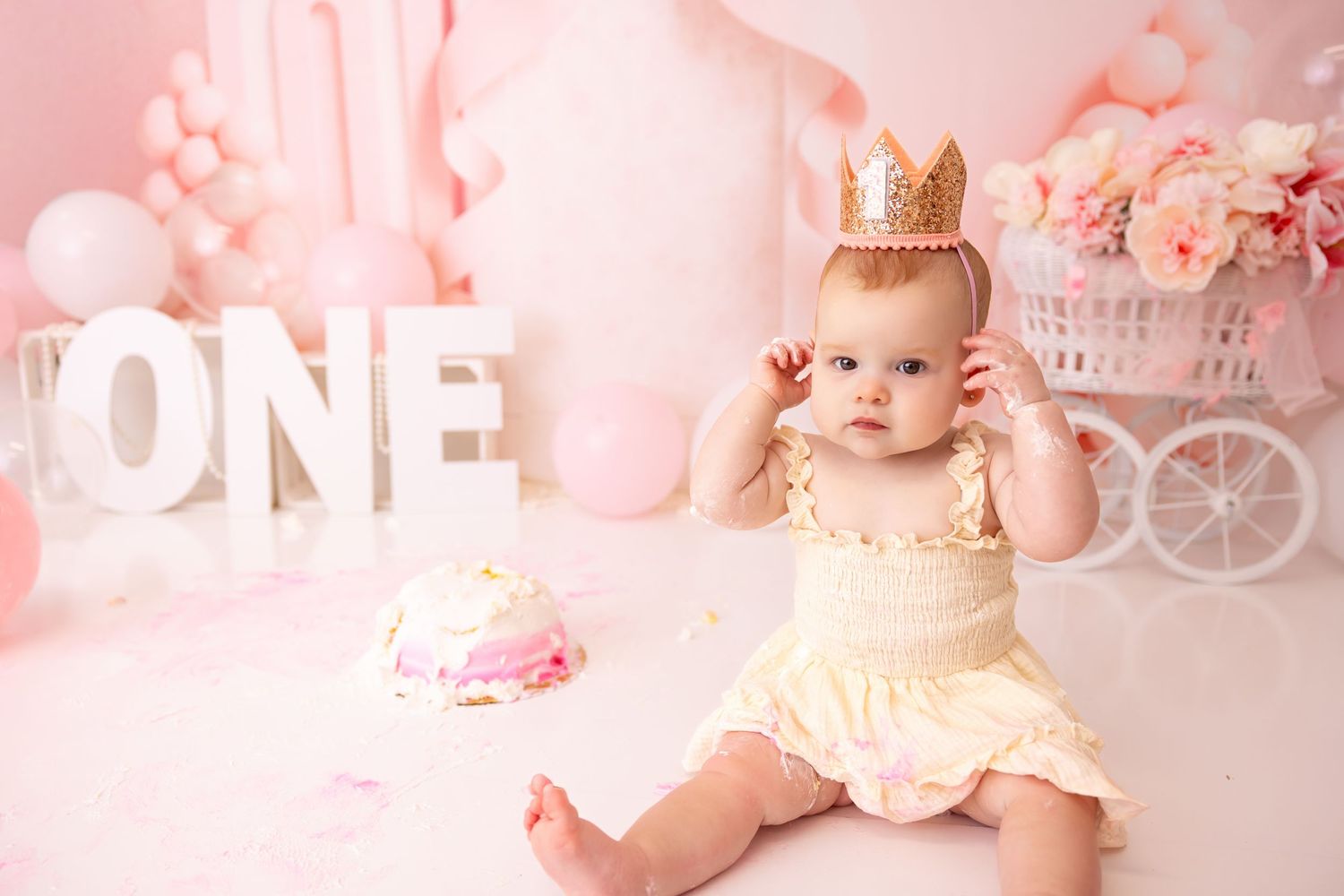 best Long Island cake smash photographer, Long Island birthday photographer, Long Island first birthday photo shoot, first birthday photos