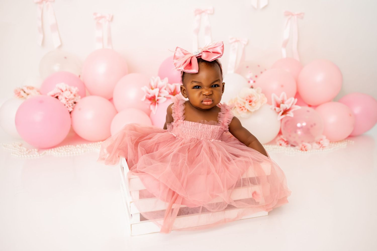 best Long Island cake smash photographer, Long Island birthday photographer, Long Island first birthday photo shoot, first birthday photos