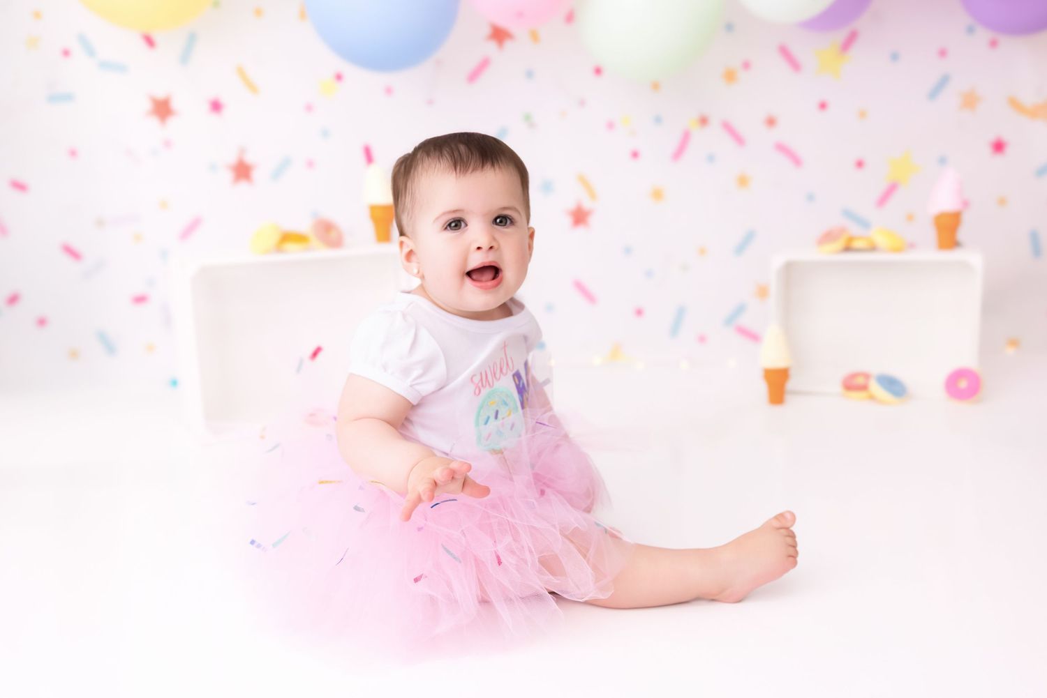 best Long Island cake smash photographer, Long Island birthday photographer, Long Island first birthday photo shoot, first birthday photos