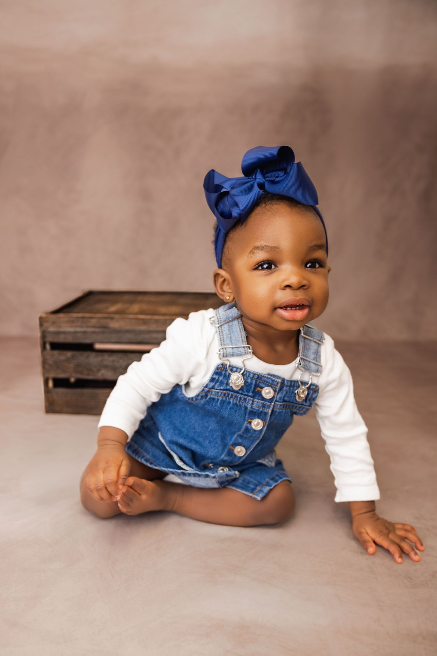 best Long Island cake smash photographer, Long Island birthday photographer, Long Island first birthday photo shoot, first birthday photos