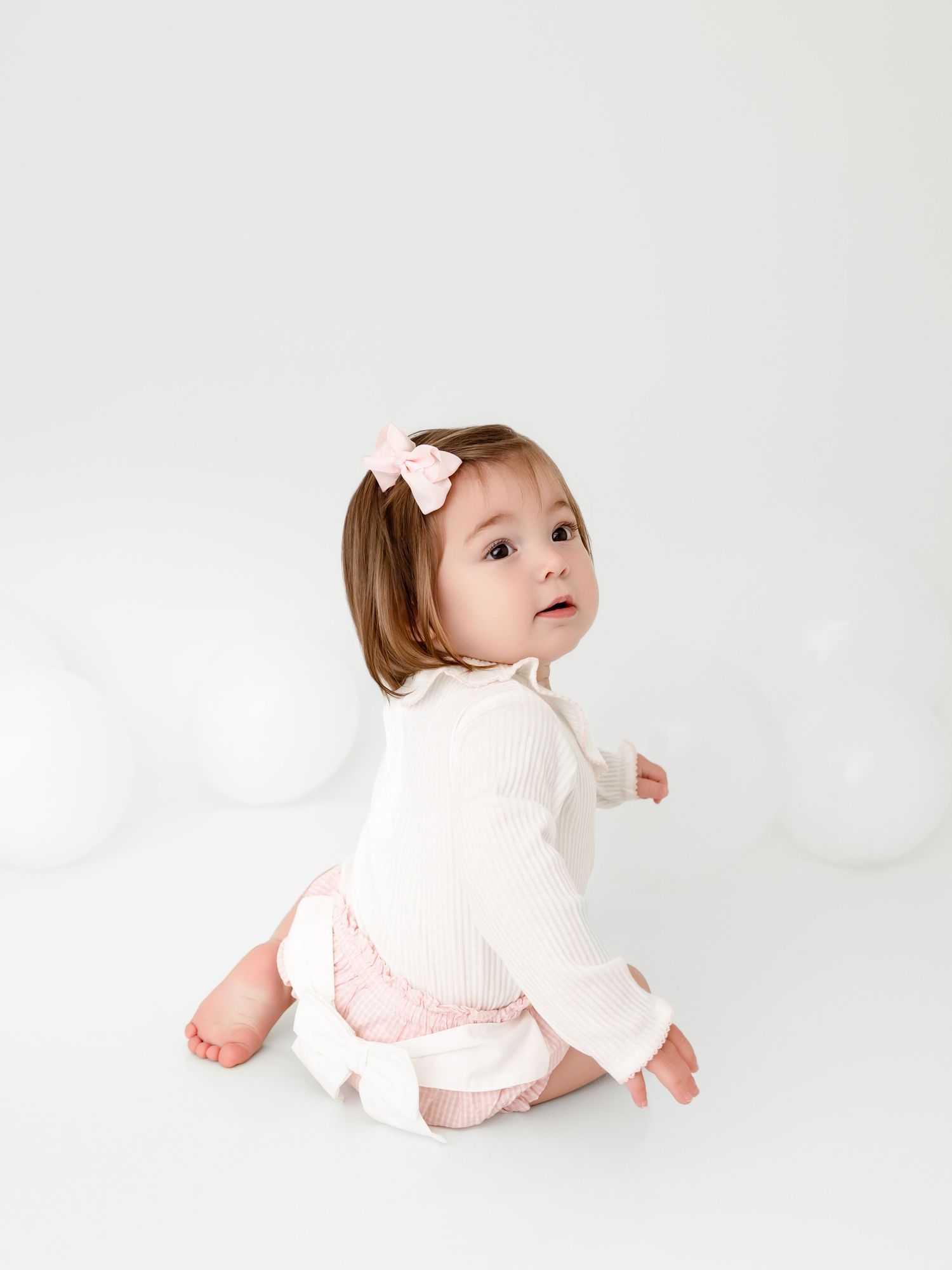 best Long Island cake smash photographer, Long Island birthday photographer, Long Island first birthday photo shoot, first birthday photos