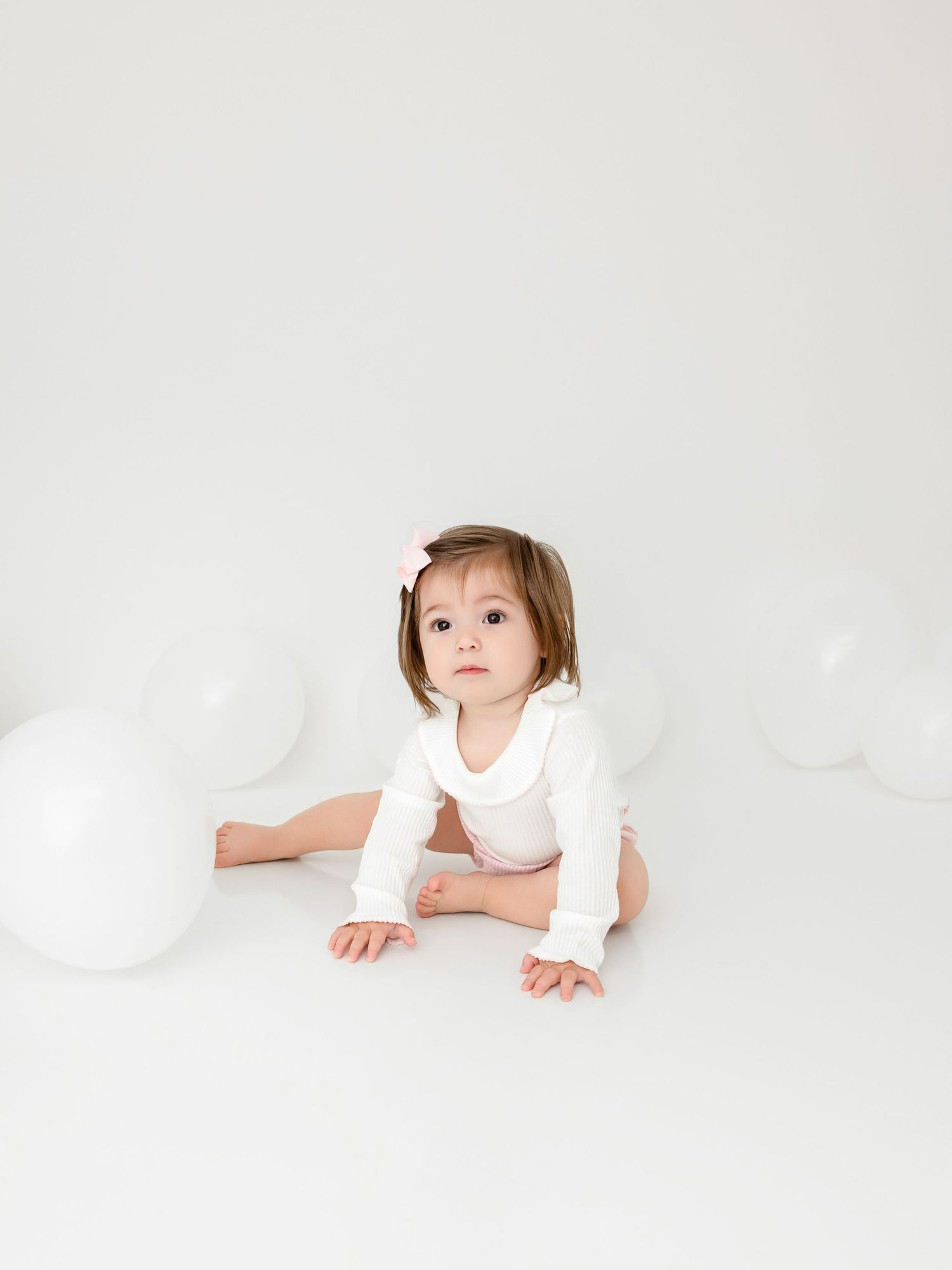 best Long Island cake smash photographer, Long Island birthday photographer, Long Island first birthday photo shoot, first birthday photos