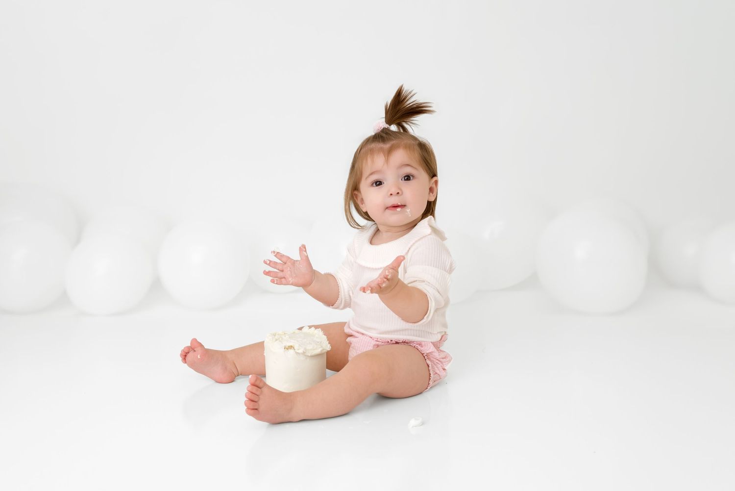 best Long Island cake smash photographer, Long Island birthday photographer, Long Island first birthday photo shoot, first birthday photos