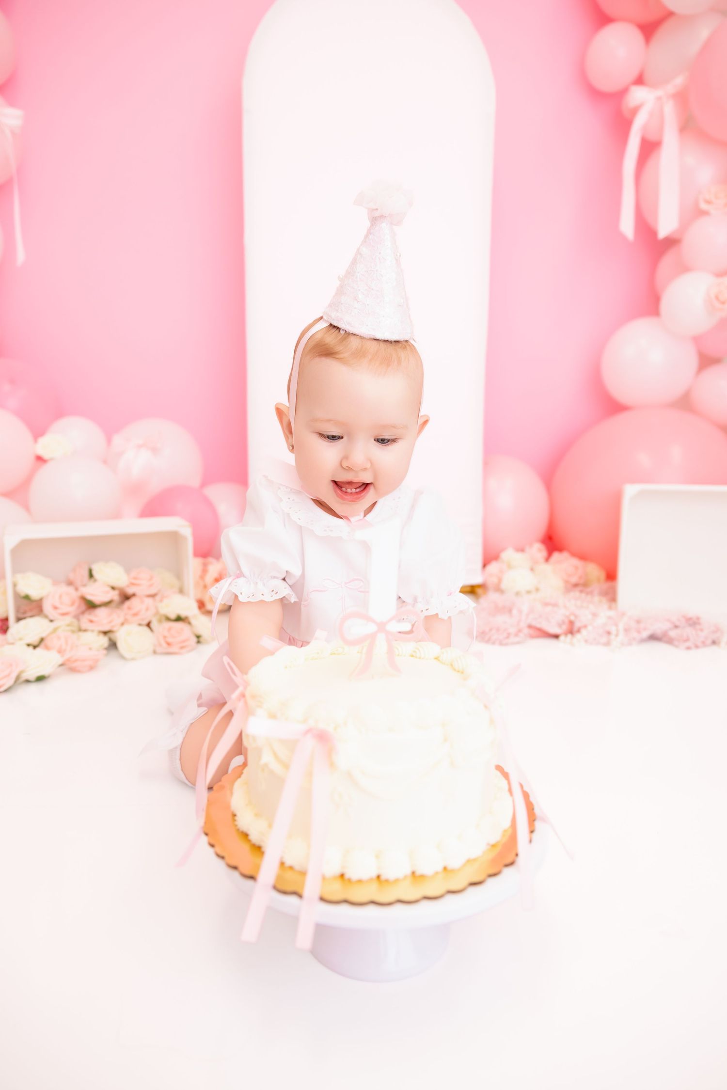 best Long Island cake smash photographer, Long Island birthday photographer, Long Island first birthday photo shoot, first birthday photos